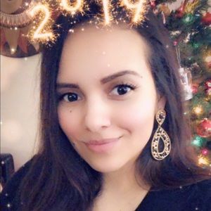 Meet your Posher, Gabriela